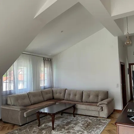 Prenj 1 I 2 Centar * Konjic