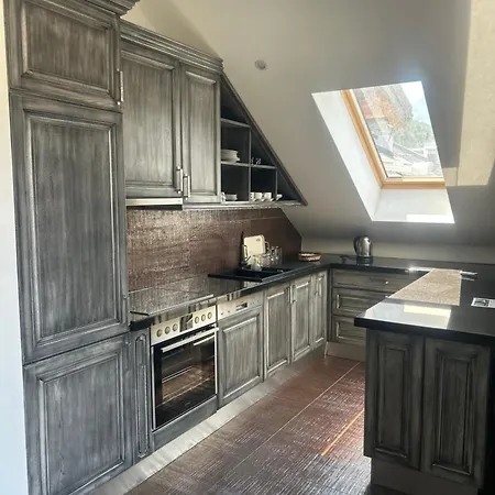 Prenj 1 I 2 Centar * Konjic